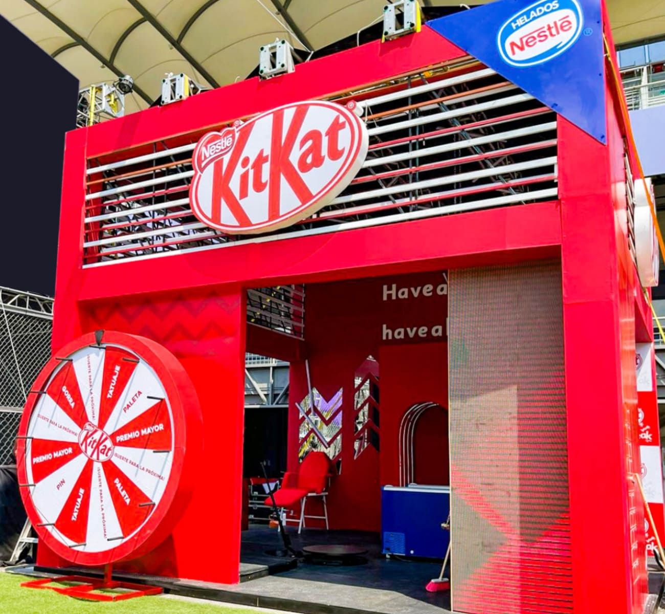 KIT KAT | STAND VIVE LATINO - 1
